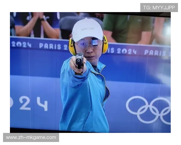 射击 25 米速射连续五发全中